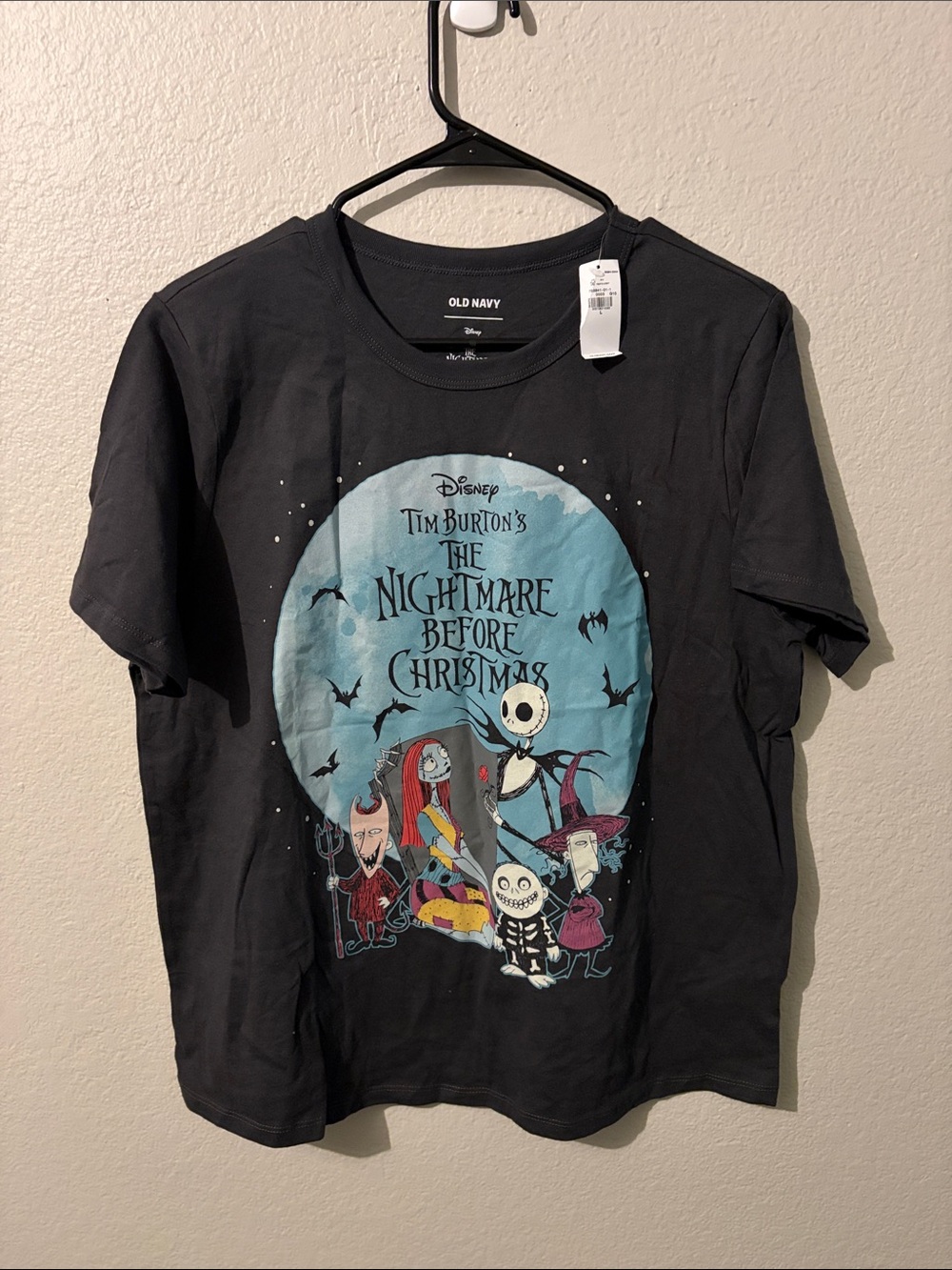 NWT Old Navy Black The Nightmare Before Christmas Graphic Tee Size Large